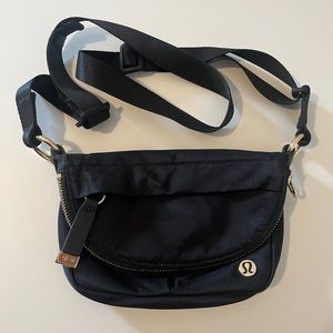 Lululemon All-Day Festival Mini bag Like New
